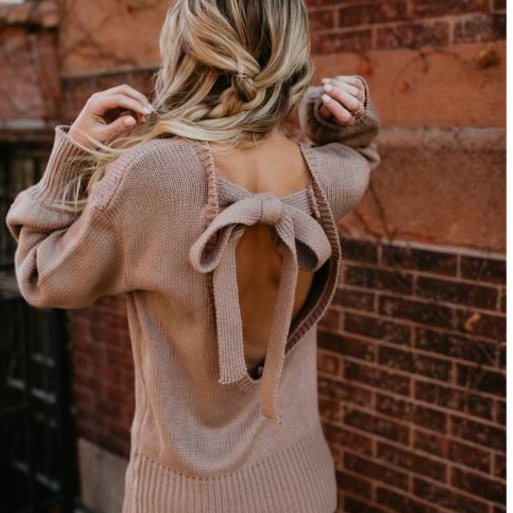 VICI Loose Ends Tie Sweater